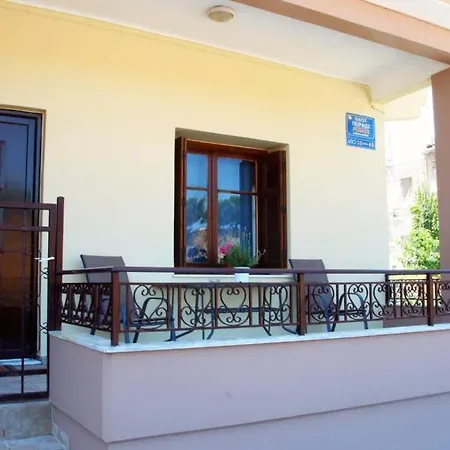 Daphne's House Families Only Apartamento